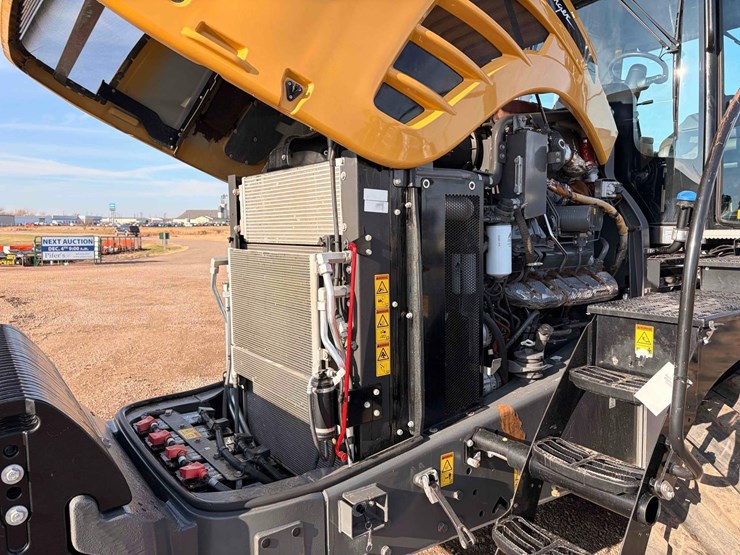 2020-agco-mt875e-large-frame-row-crop-track-tractor-image-23