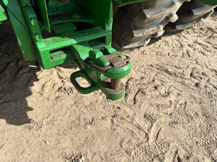 2016-john-deere-8320r-image-24
