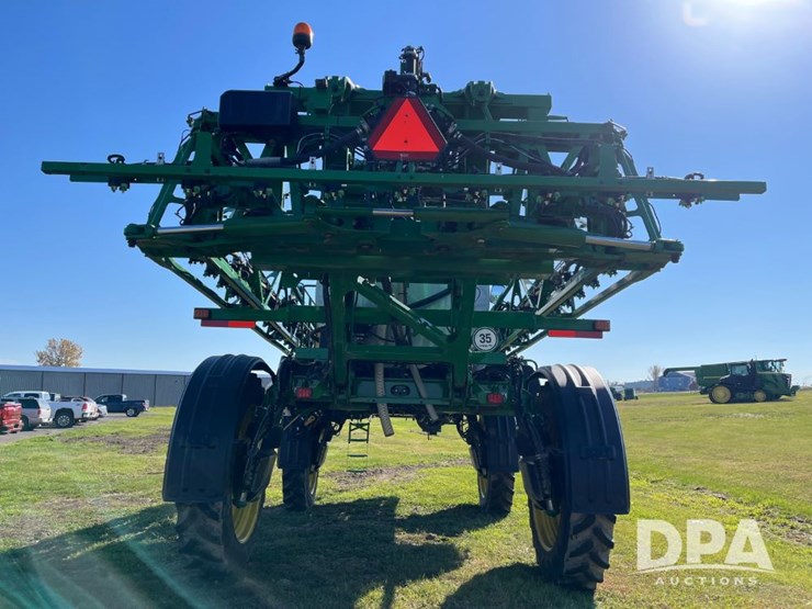 2021-john-deere-r4044-image-43