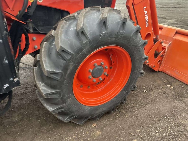 kubota-m6-111-image-10