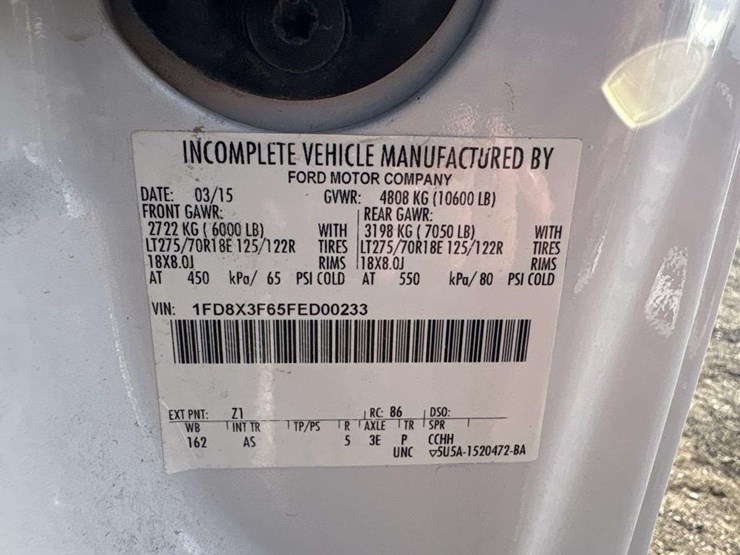 2015-ford-f350-image-31