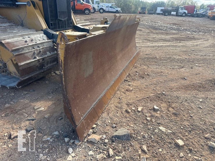 2021-caterpillar-d5-image-12