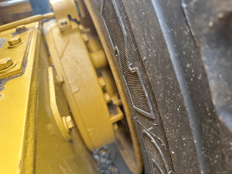 2022-caterpillar-140gc-image-13