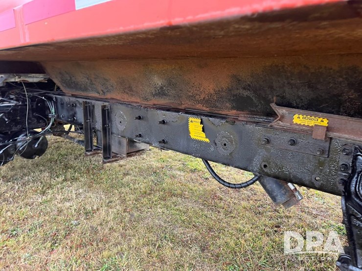 2004-international-7400-image-42