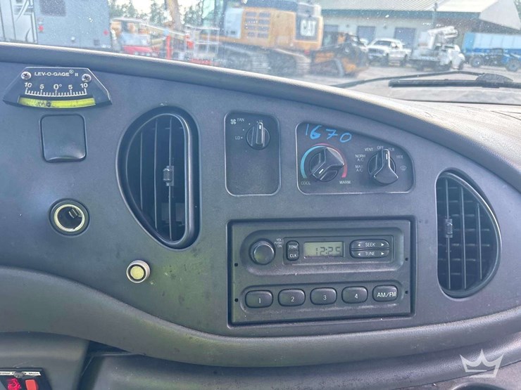 2008-ford-e350-image-12