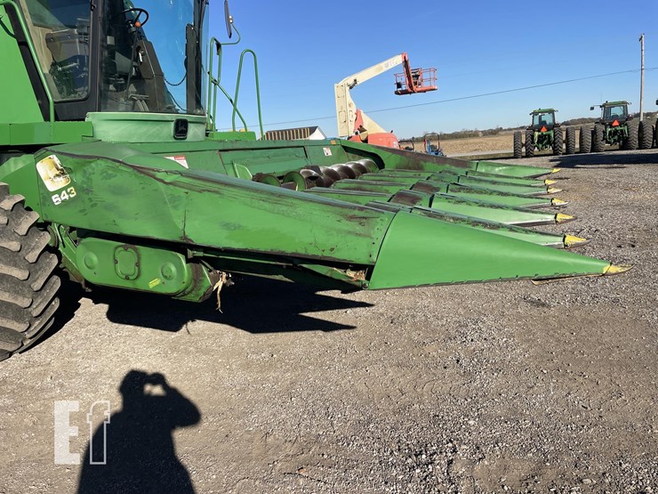 1988-john-deere-643-image-4