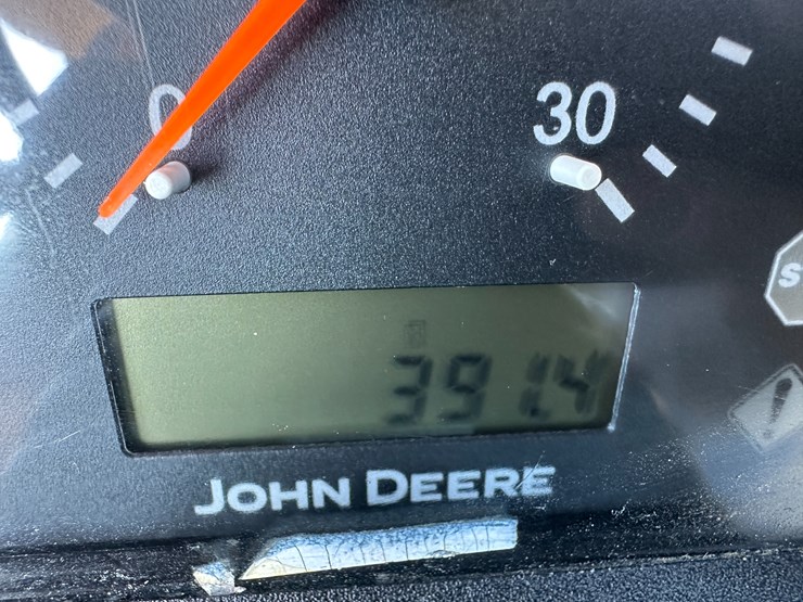 2011-john-deere-5095m-image-67