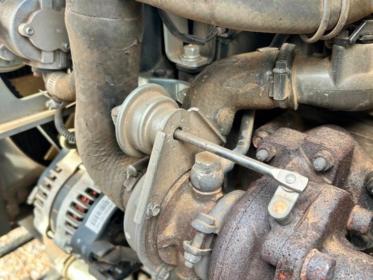 2016-new-holland-workmaster-37-image-39