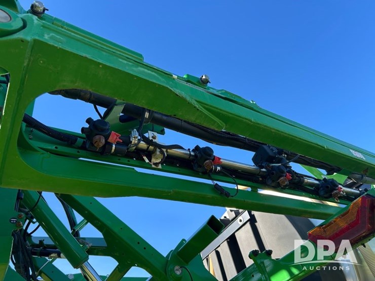 2022-john-deere-410r-image-42