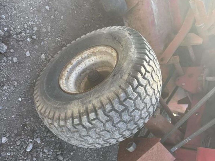 wheelhorse-312-8-image-5