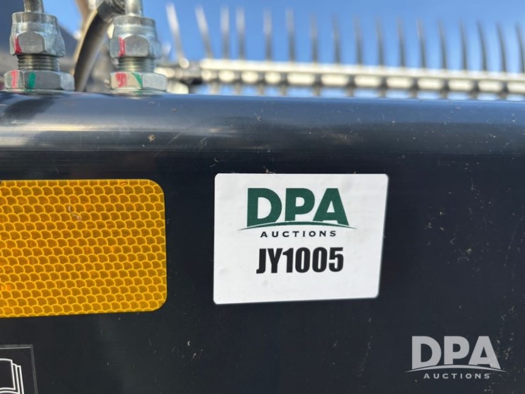 2023-mac-don-fd240-image-46