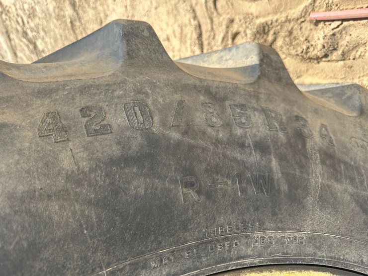 2012-john-deere-80-image-5