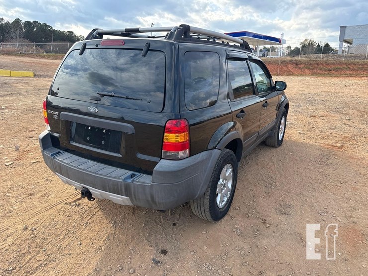 2005-ford-escape-xlt-image-4