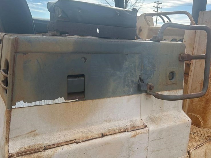 komatsu-d31s-16-image-36