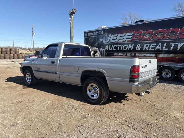 2000-dodge-ram-1500-image-3