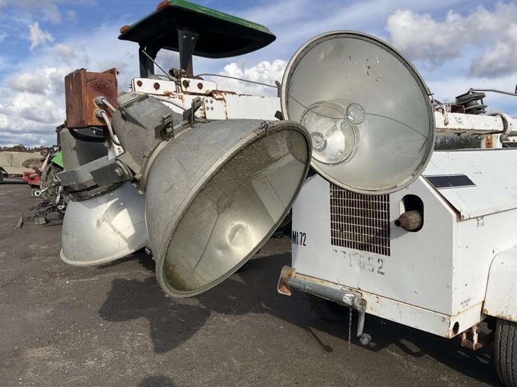 coleman-15'-portable-adj.-light-plant,-diesel-image-12