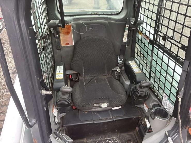 2019-bobcat-t870-image-11