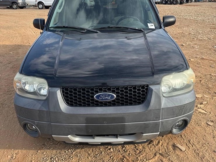 2005-ford-escape-xlt-image-7