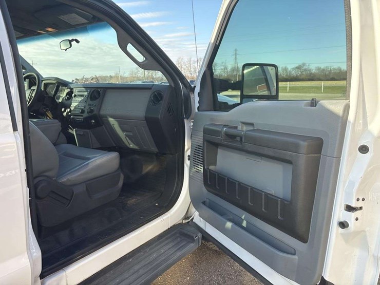 2015-ford-f350-image-23