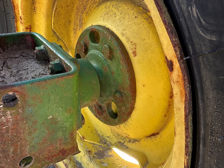 john-deere-105-image-7