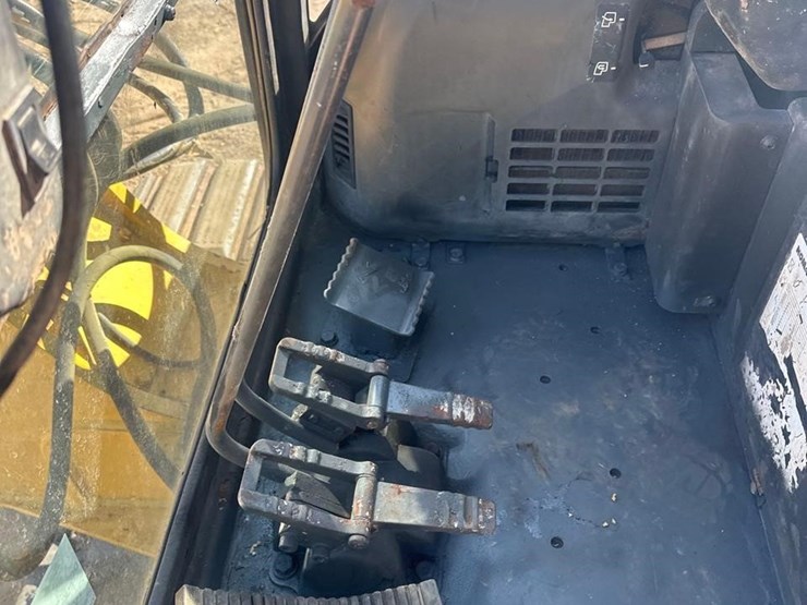 2016-komatsu-pc55mr-5-image-17