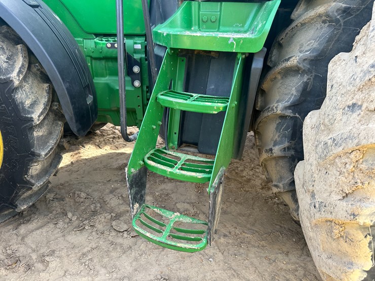2012-john-deere-8360r-image-29