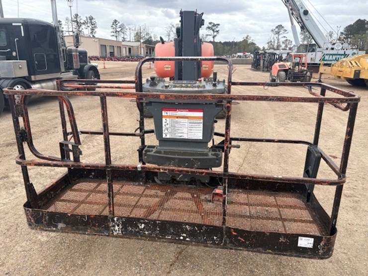 2007-jlg-800aj-image-4