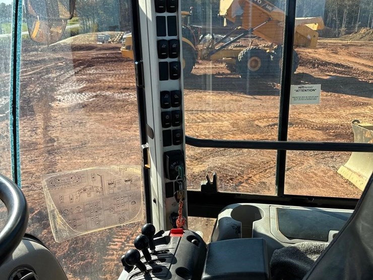 2018-volvo-l70h-image-19