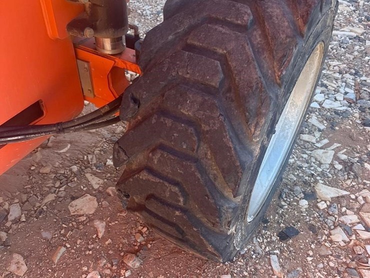 2015-jlg-860sj-image-12