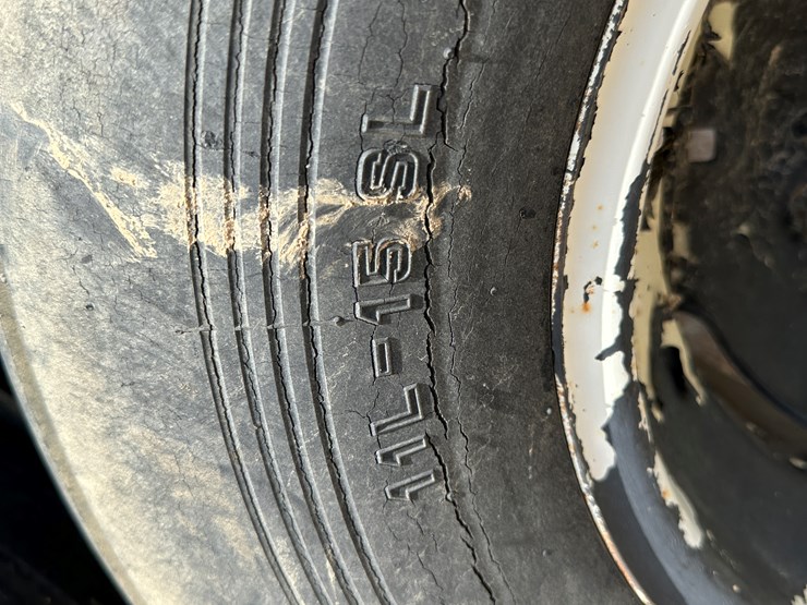 #33799-•-1000gal-nurse-wagon-image-5