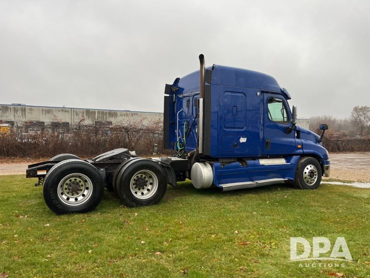 2013-freightliner-truck-(jn3436,-unit-4076)-image-8