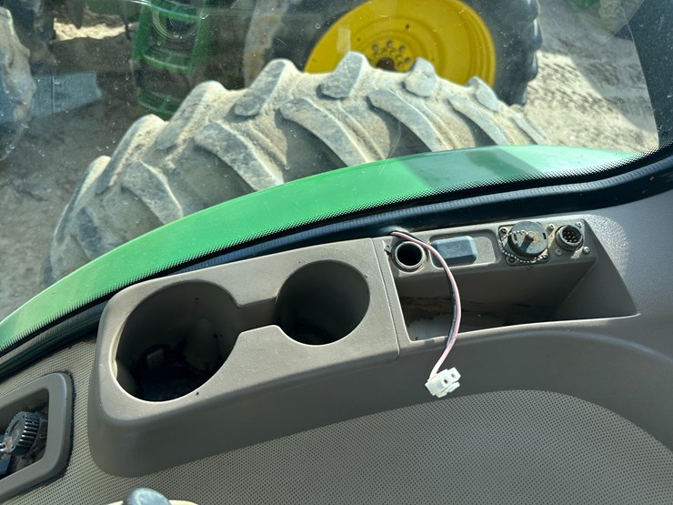 2010-john-deere-8360r-image-67