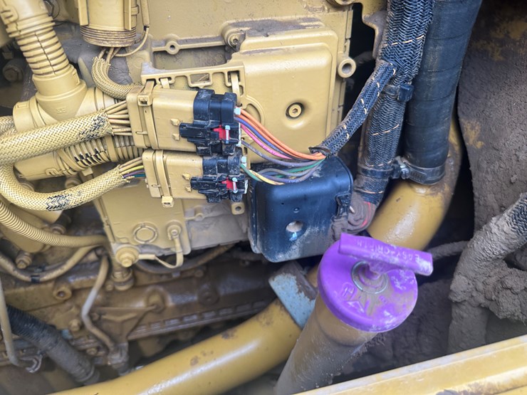 2022-caterpillar-140gc-awd-image-86