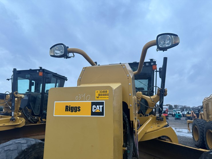 2022-caterpillar-140gc-awd-image-49