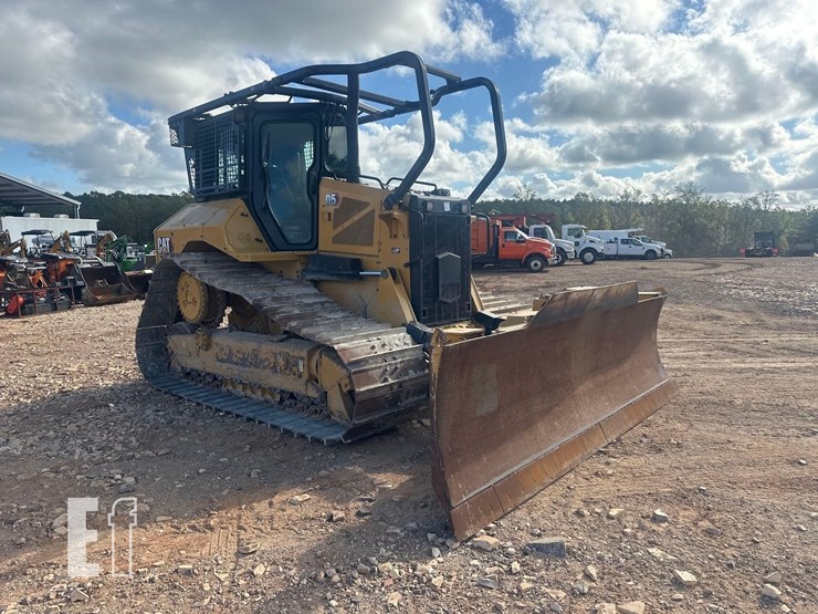 2021-caterpillar-d5-image-11