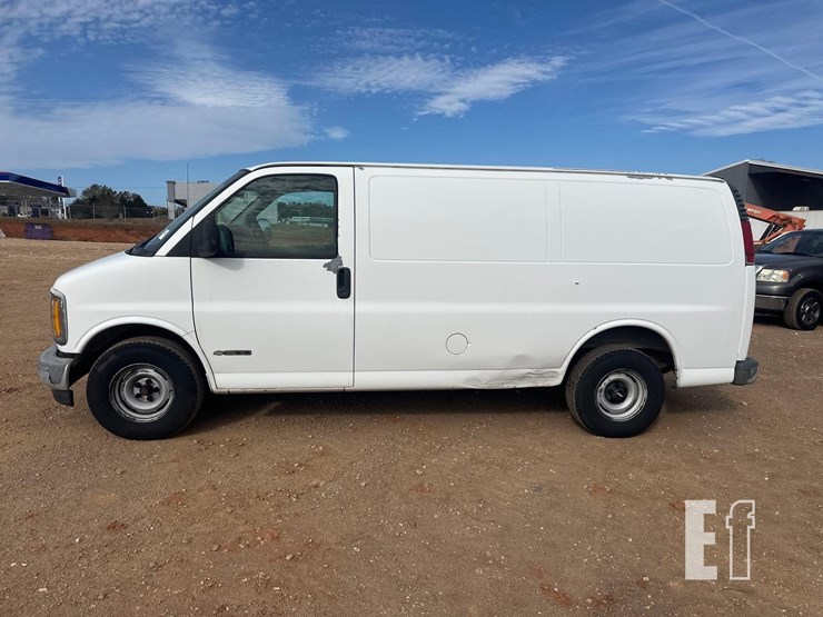 1998-chevrolet-express-1500-image-2