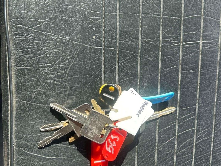 2017-freightliner-mt55-image-34