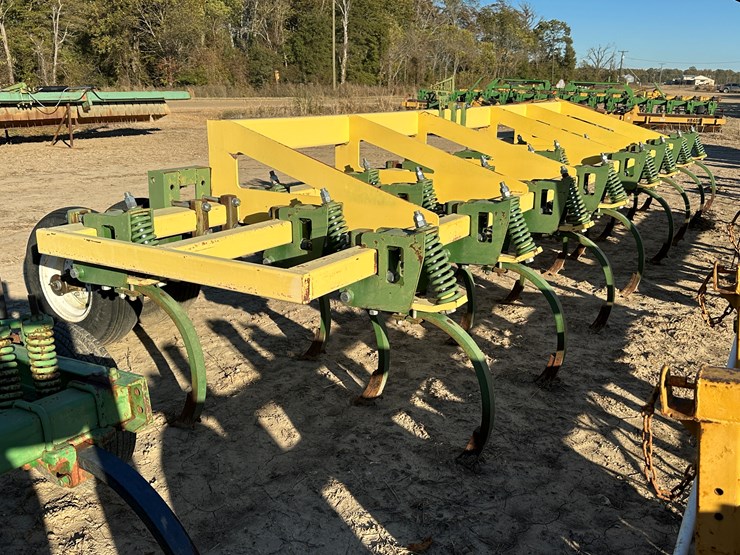 #33746-•-roll-a-cone-12.5'-chisel-plow-10-2397-image-4