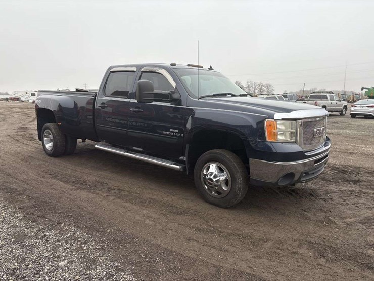 2008-gmc-3500-image-6