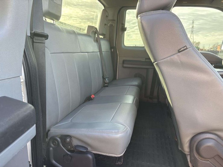 2015-ford-f350-image-26