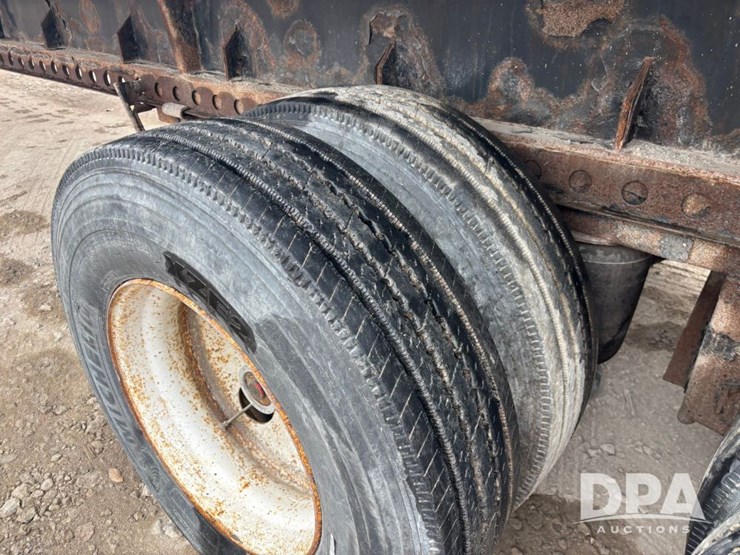 2012-manac-extendable-flatbed-image-42