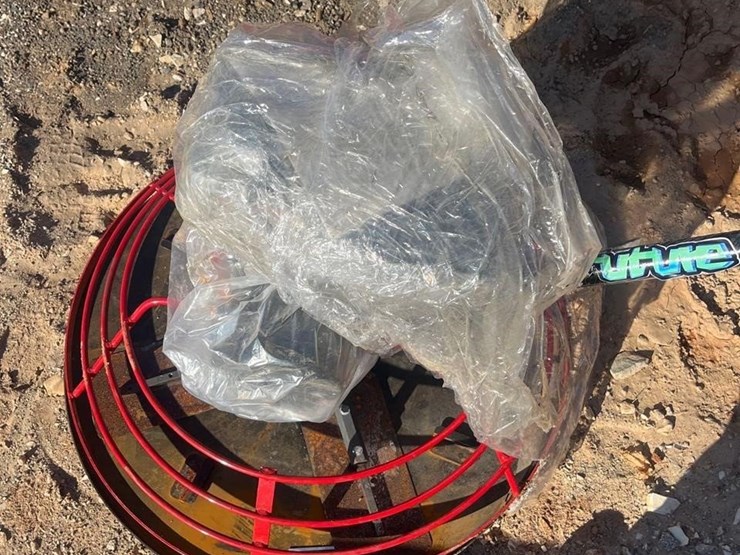 future-hand-held-trowel-image-5