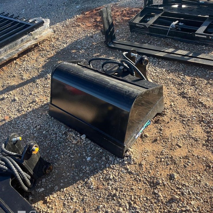 FUTURE 5T HYDRAULIC TILT BUCKET