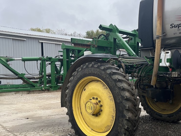 2014-john-deere-r4038-image-13