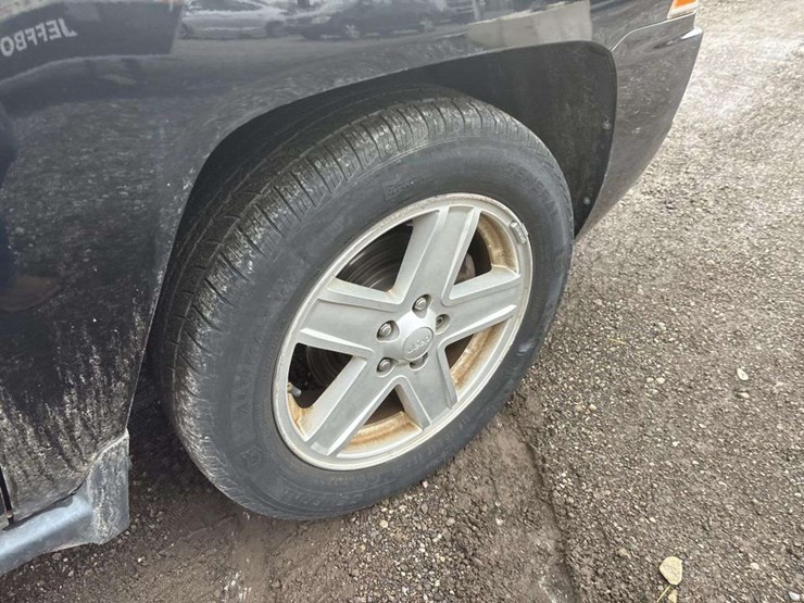 2010-jeep-compass-image-12