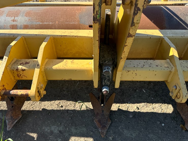 #33729-•-brandt-16-row-30"-hr40-hipper-roller-image-19