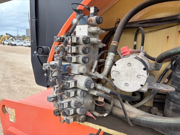 2007-jlg-800aj-image-44