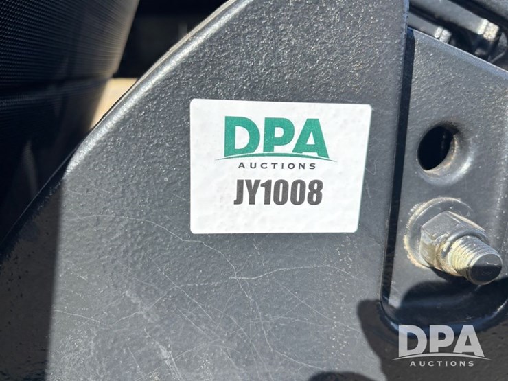 2018-case-ih-340-image-40