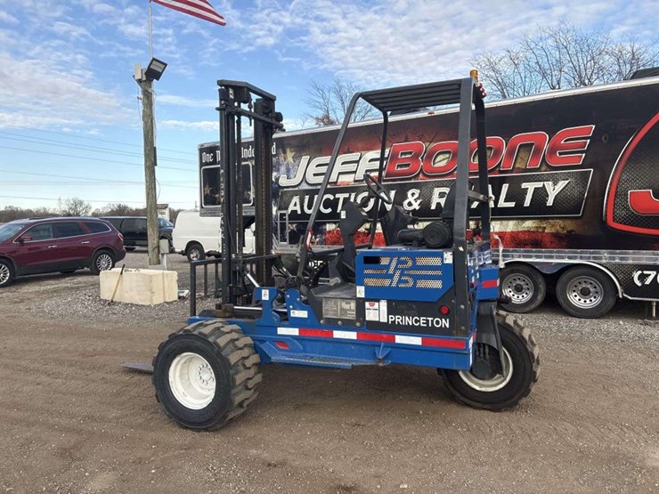 2006-princeton-piggyback-moffett-fork-lift-image-2