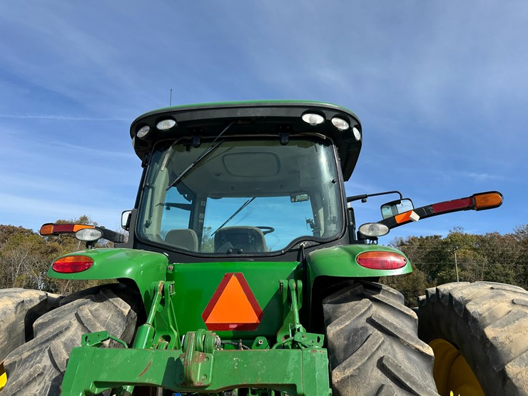 2010-john-deere-8285r-image-39